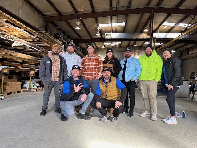 group photo of class who took training at metal formers in mt juliet